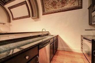 10 E Main St in Champaign, IL - Building Photo - Building Photo