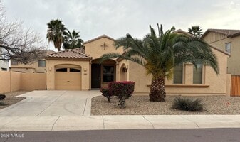 15685 W Glenrosa Ave in Goodyear, AZ - Building Photo