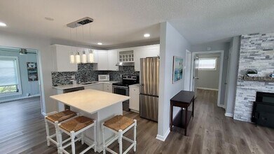 4470 Mainlands Blvd W in Pinellas Park, FL - Building Photo - Building Photo