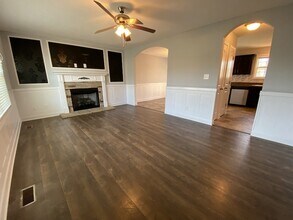 548 Magnolia Dr in Clarksville, TN - Building Photo - Building Photo