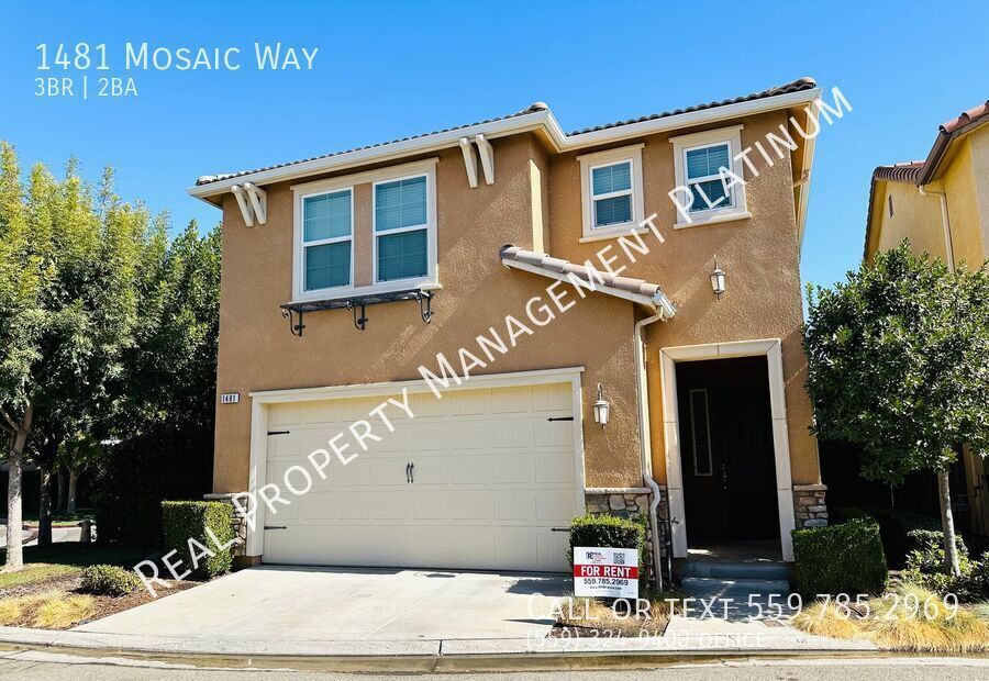 1481 Mosaic Way in Clovis, CA - Building Photo