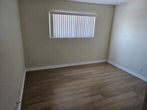 8649 Lake Murray Blvd, Unit #4 in San Diego, CA - Foto de edificio - Building Photo