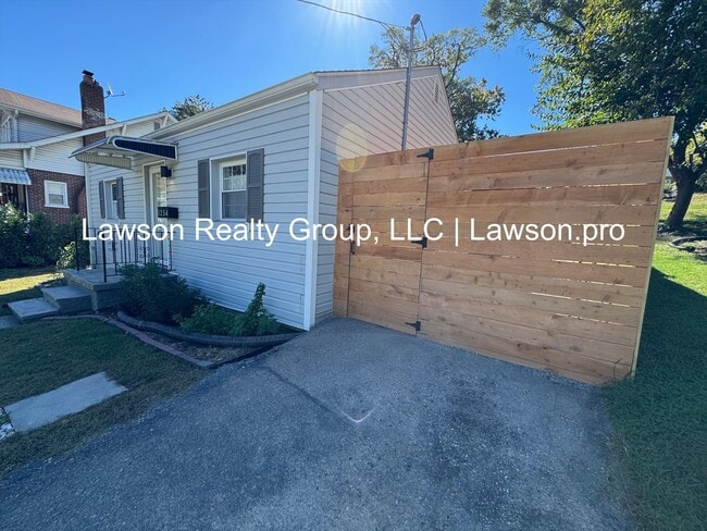 1234 Kerns Ave SW in Roanoke, VA - Building Photo - Building Photo