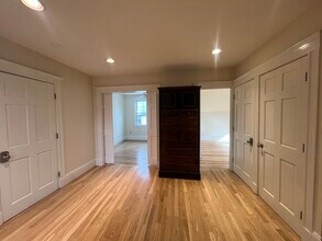 50 White St, Unit 3 in Somerville, MA - Building Photo - Building Photo