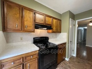 8051 Jefferson Park Dr in Baton Rouge, LA - Building Photo - Building Photo