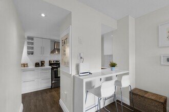 70 Douro St in Toronto, ON - Building Photo - Building Photo