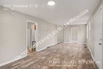 1051 Sherman St SE in Grand Rapids, MI - Building Photo - Building Photo