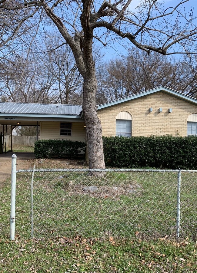 property at 8082 Ashbrook Dr