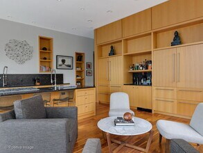 1302 W Erie St in Chicago, IL - Building Photo - Building Photo