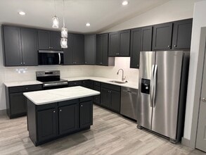 1160 Marathon Dr in Foristell, MO - Building Photo - Building Photo