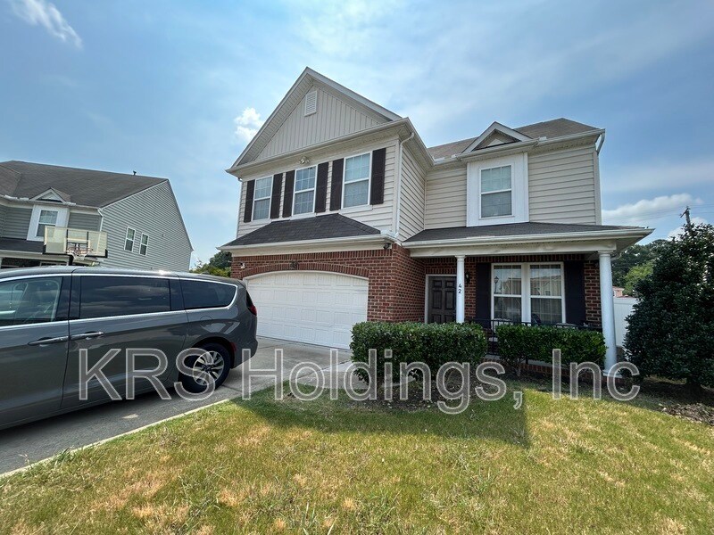 42 Ravenscroft Ln in Hampton, VA - Building Photo