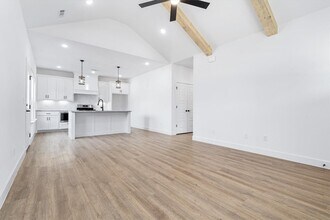 40 Hebrides Dr in Bella Vista, AR - Building Photo - Building Photo