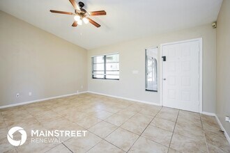 108 Airview Ave in Lehigh Acres, FL - Foto de edificio - Building Photo