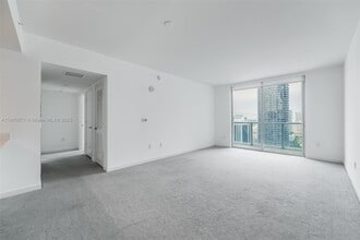 1100 S Miami Ave in Miami, FL - Building Photo - Building Photo