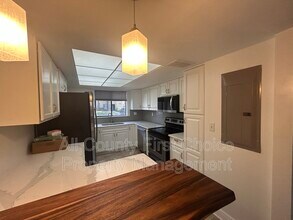 780 S Village Dr in St. Petersburg, FL - Building Photo - Building Photo