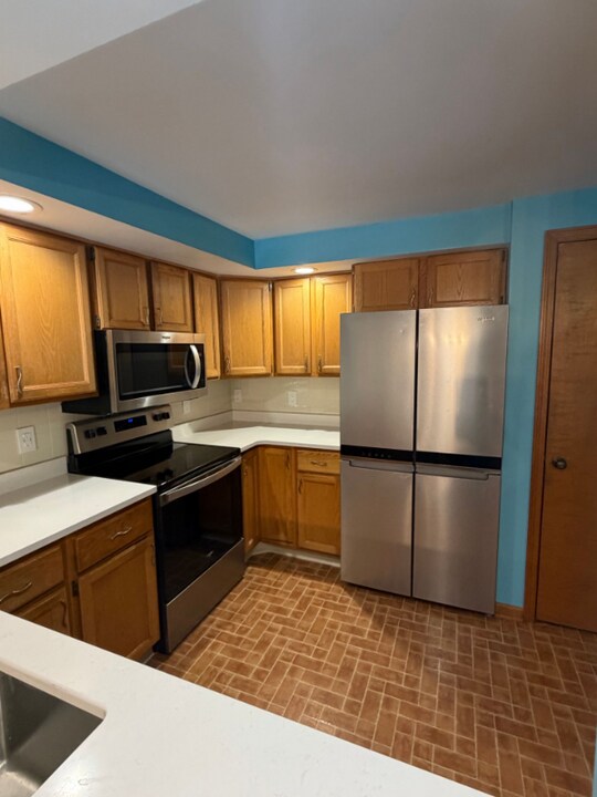 142 Northwood Dr in Depew, NY - Building Photo