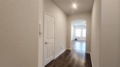 2006 Yale St in Farmersville, TX - Building Photo - Building Photo