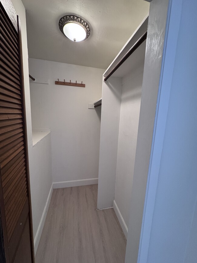 1450 42nd Ave, Unit 2
