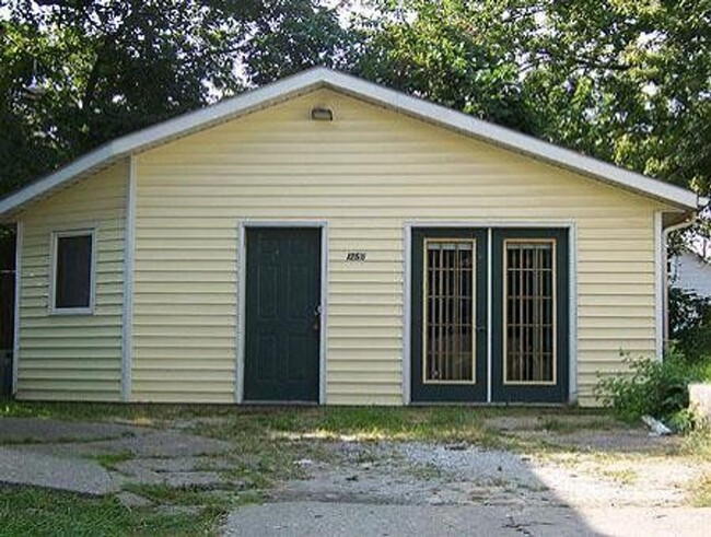 property at 125.5 E 10th St