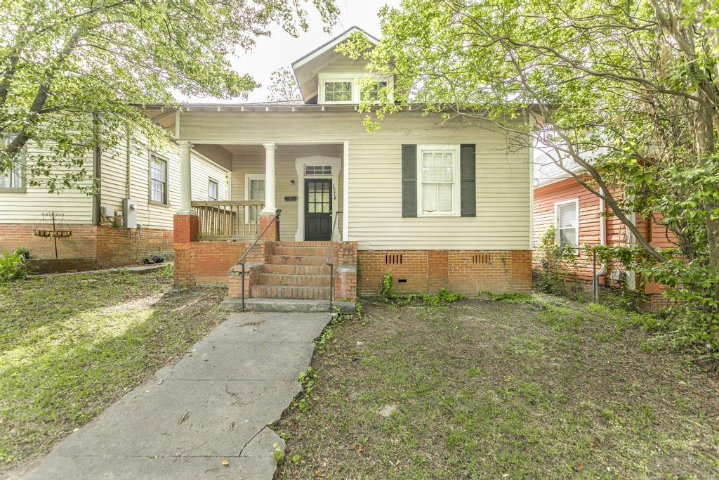 1374 Ross St in Macon, GA - Building Photo