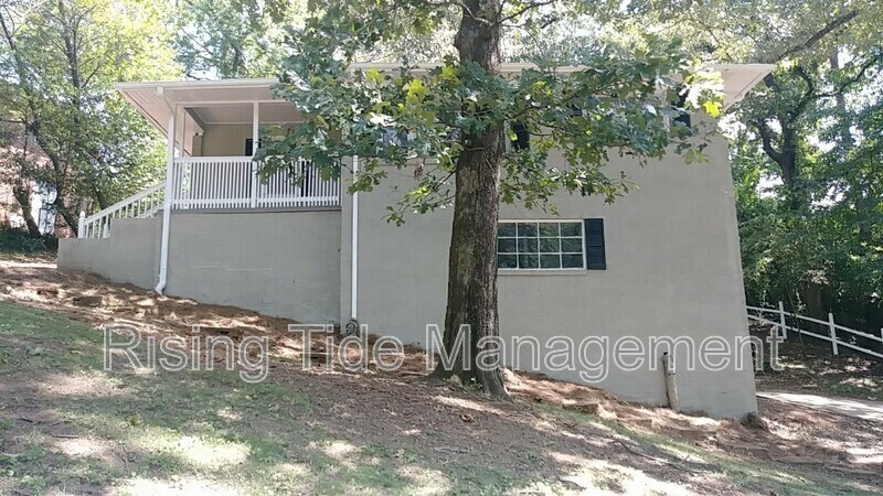 3011 Devon Rd in Hueytown, AL - Building Photo
