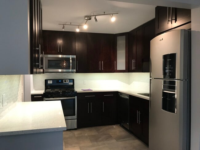 388 Lambert Dr, Unit C1