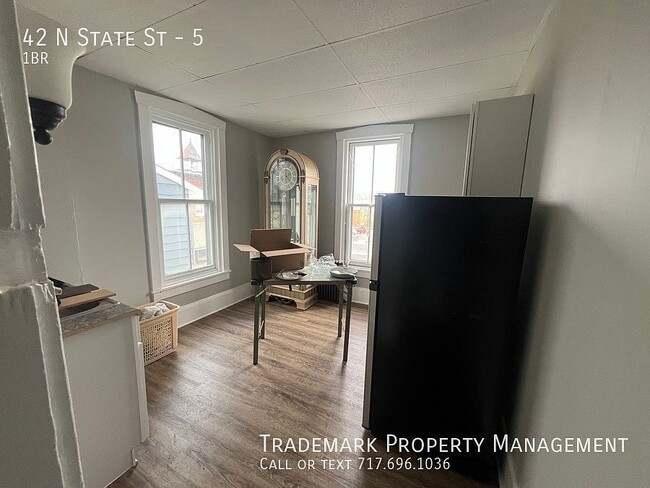 42 N State St in Ephrata, PA - Building Photo - Building Photo