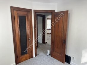 2021 Redwood Ave in Fort Wayne, IN - Building Photo - Building Photo