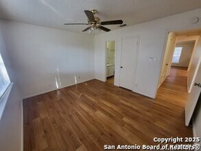 8934 Golden Brook in San Antonio, TX - Building Photo - Building Photo