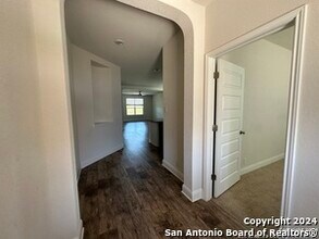 13643 Pickett Canyon in San Antonio, TX - Building Photo - Building Photo