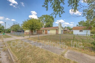 2439 S 123rd E Ave in Tulsa, OK - Building Photo - Building Photo