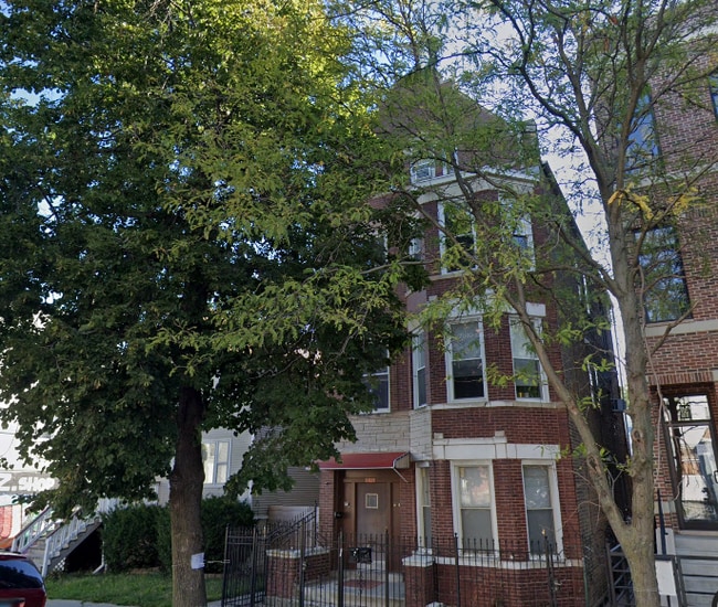 3141 N Central Park Ave, Unit 3
