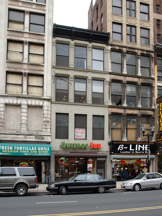 194 Market St in Newark, NJ - Building Photo - Building Photo