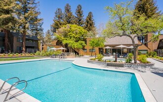 Old Orchard in Santa Clara, CA - Building Photo