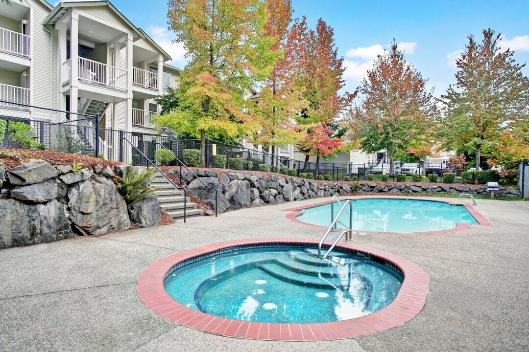 Sunrise Lane Apartments in Everett, WA - Building Photo