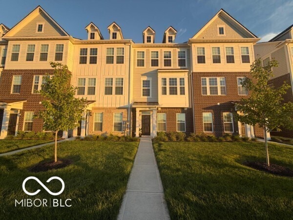 property at 1728 Blenker Dr