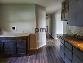 1425 S Fairview Ave in Decatur, IL - Building Photo - Building Photo