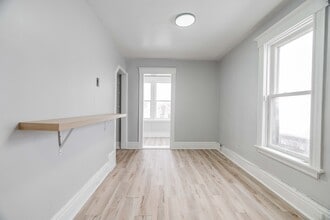 32 Mackay Av in London, ON - Building Photo - Building Photo