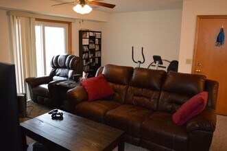 207 School Rd, Unit 207 in Cottage Grove, WI - Building Photo - Building Photo