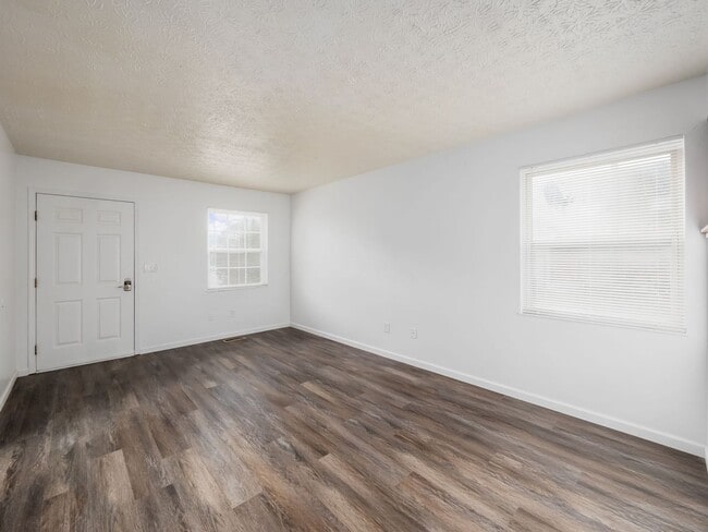 4835-4837 Duke Philip Dr in Hilliard, OH - Building Photo - Building Photo