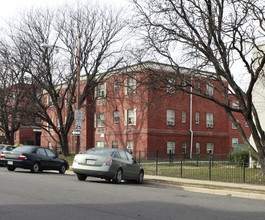 Parc Square III in Alexandria, VA - Building Photo - Building Photo