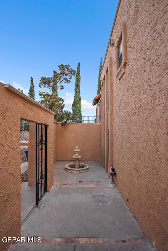 10604 Springwood Dr in El Paso, TX - Building Photo - Building Photo