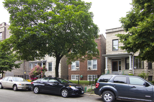 1042 W George St in Chicago, IL - Foto de edificio - Building Photo