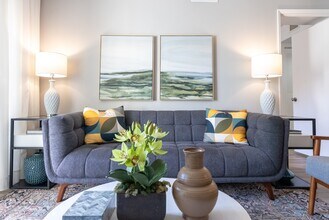 Breezes at Palm Aire in Pompano Beach, FL - Building Photo - Building Photo