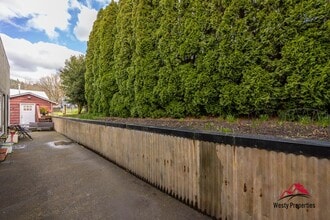 36M - SE Harlow - Troutdale in Troutdale, OR - Foto de edificio - Building Photo