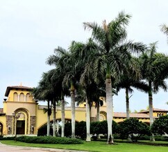12604 Garibaldi Ln, Unit 1517-319 Jarvis St, Toron in Venice, FL - Building Photo - Building Photo
