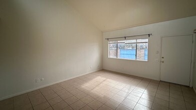 2109 Sharon Way in Modesto, CA - Building Photo - Building Photo