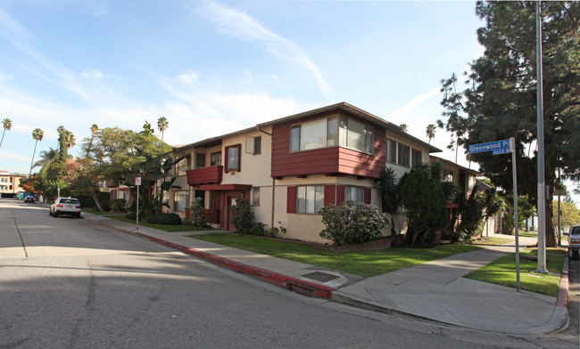 2016 N Vermont Ave in Los Angeles, CA - Building Photo - Building Photo