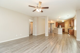 443 Oak Chase Dr in Conroe, TX - Building Photo - Building Photo