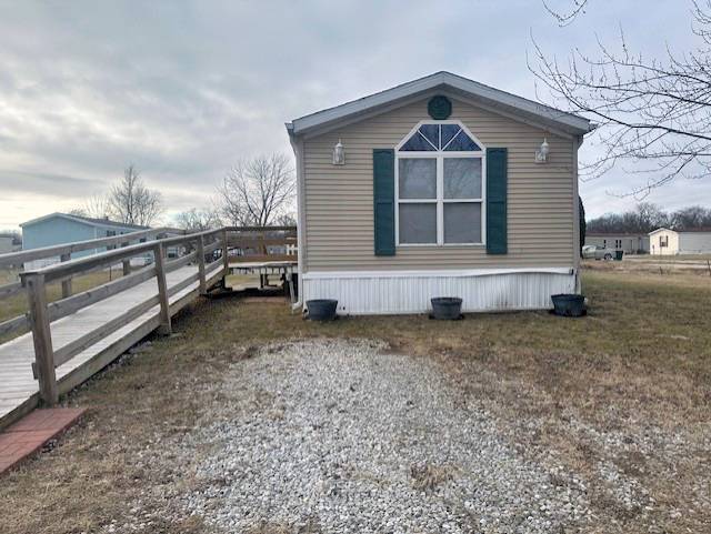 14876 Washington Rd in West Burlington, IA - Building Photo - Building Photo